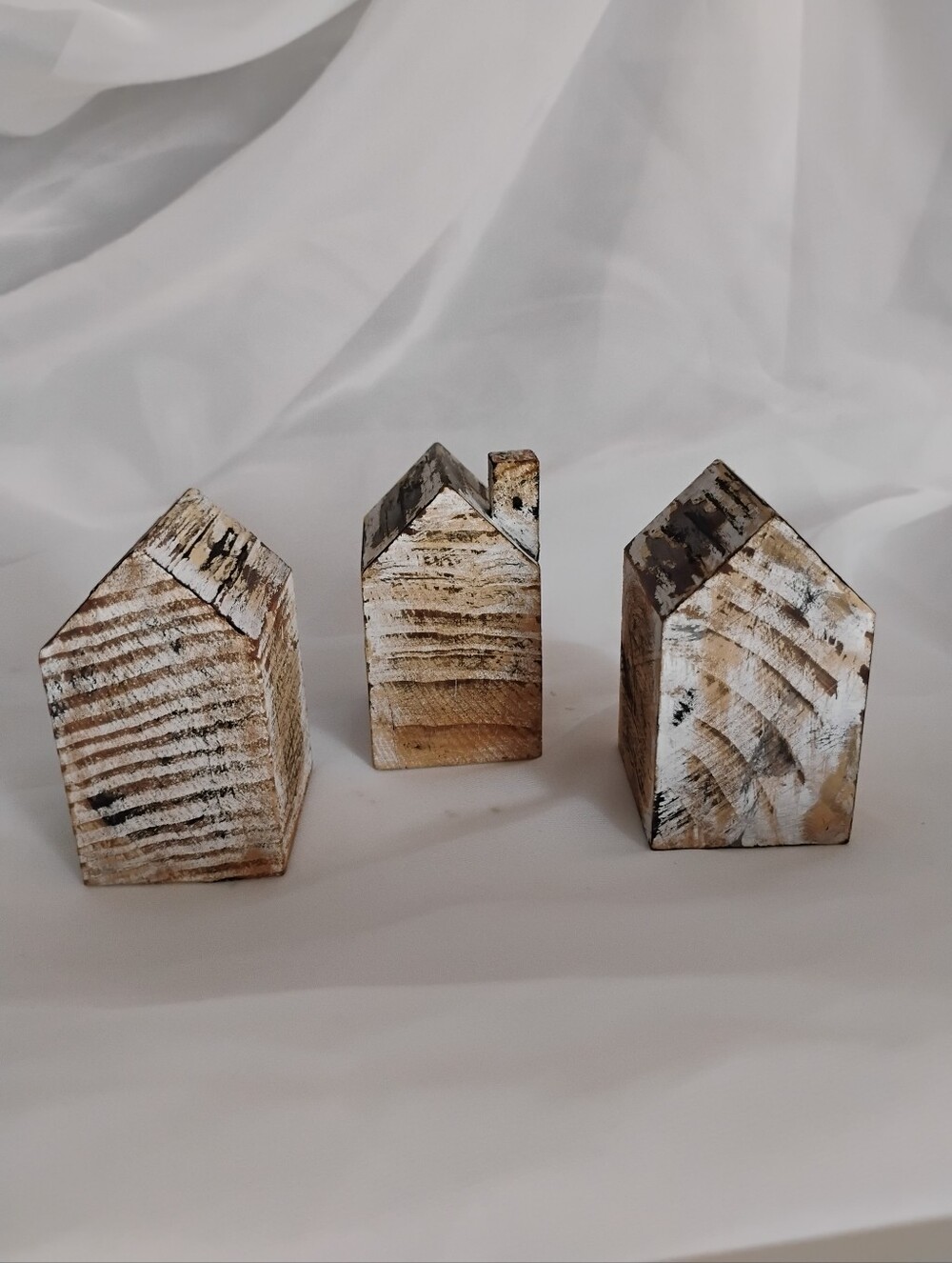 Set Of 3 Mini Wood Houses/Distressed/Rustic/2in Tall/1.5 in Wide/Unique/Simple